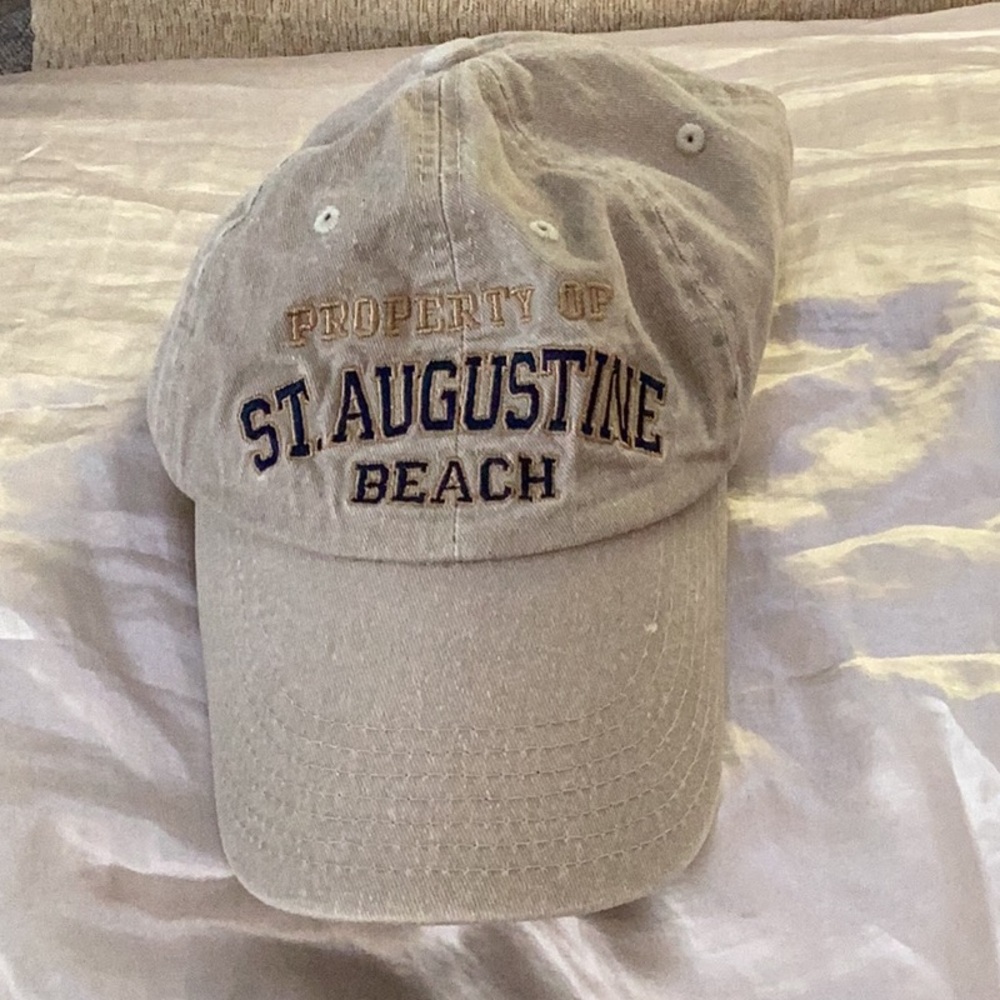🧢Pre - Loved “ St Augustine Beach “ Fun Cap Closet Must Have 🧢